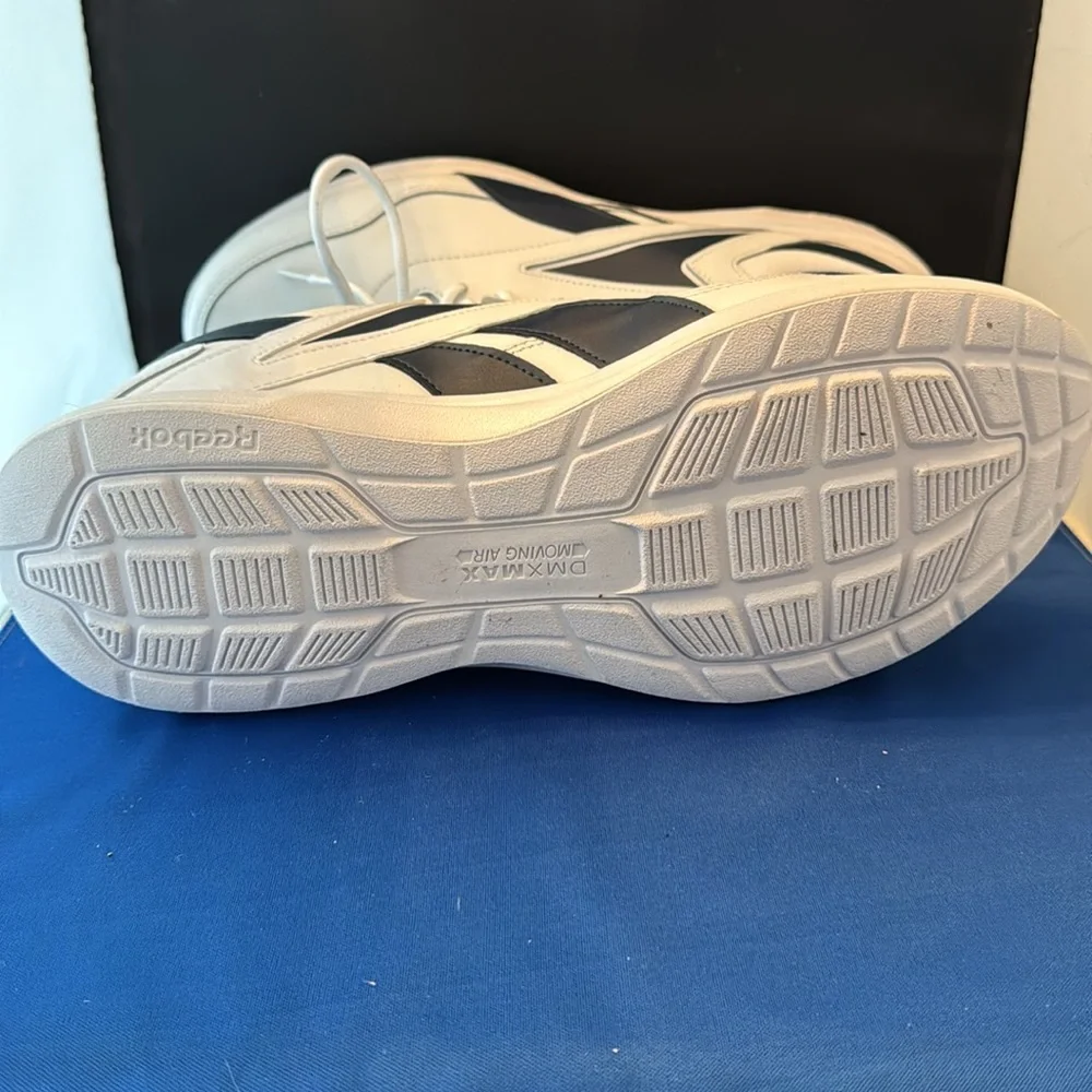 Reebok White and Navy Sneakers‎ men’s size 13 NEW